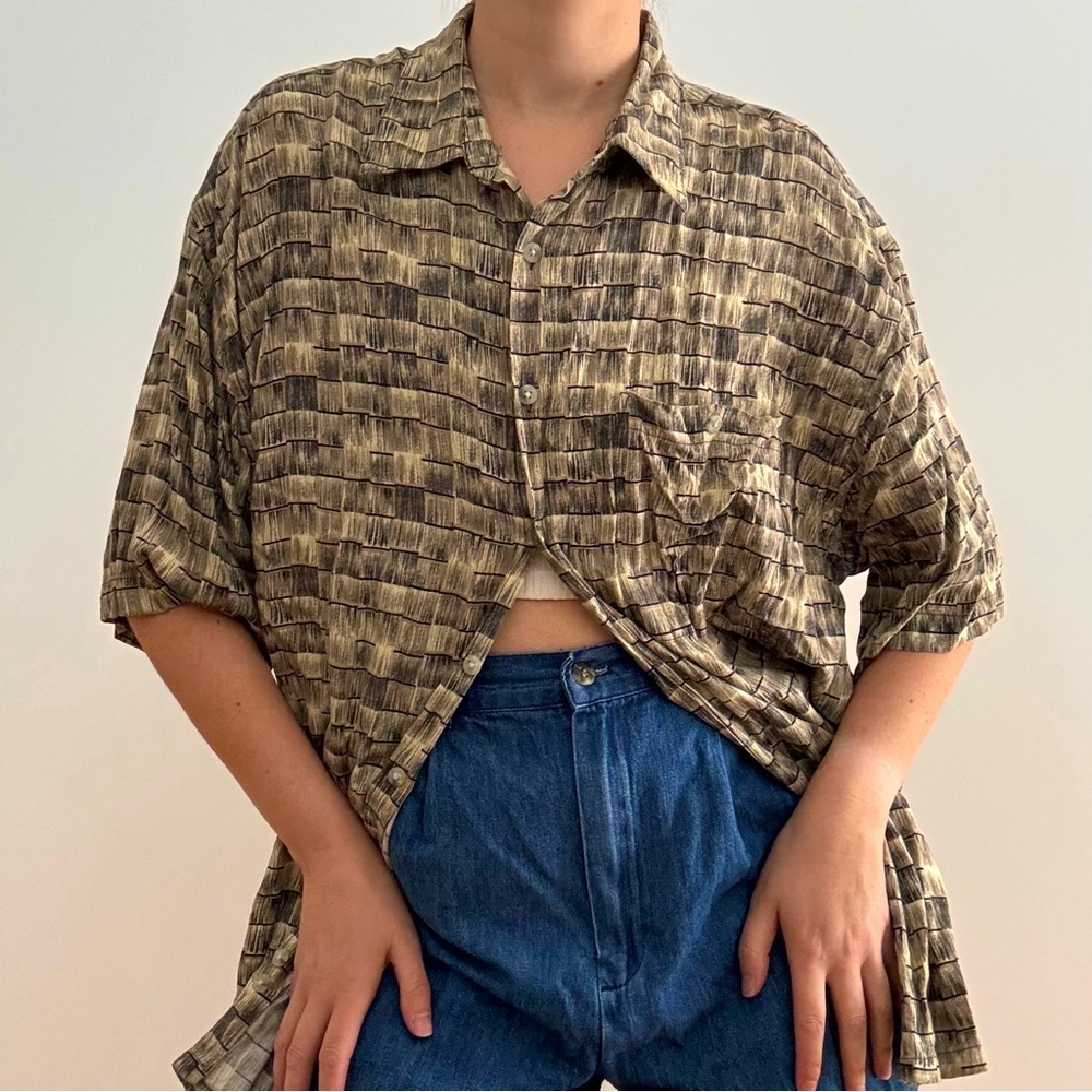 VINTAGE CAMPIA SQUARE PLAID TAN AND BLACK BUTTON DOWN SHIRT - XL